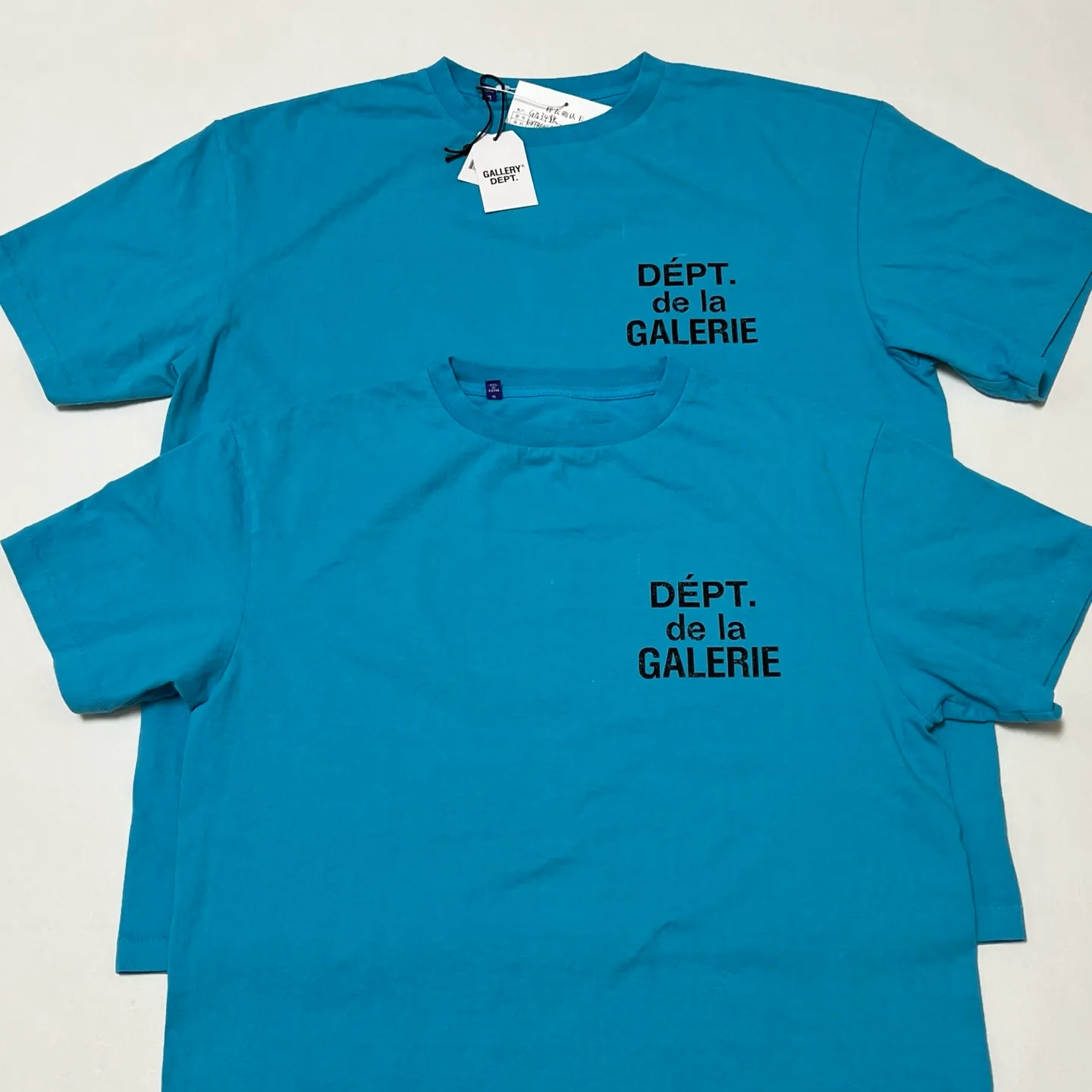 Pattern comparison GALLERY DEPT. FRENCH TEE/LIGHT TEAL Lake Blue French Lake Blue S-XL Summer dopamine color American retro Original consistent OE yarn bobbin fabric Garment dyeing Printing heavy wash water distressing simulated natural distressing effect Correct accessories Top purchasing level